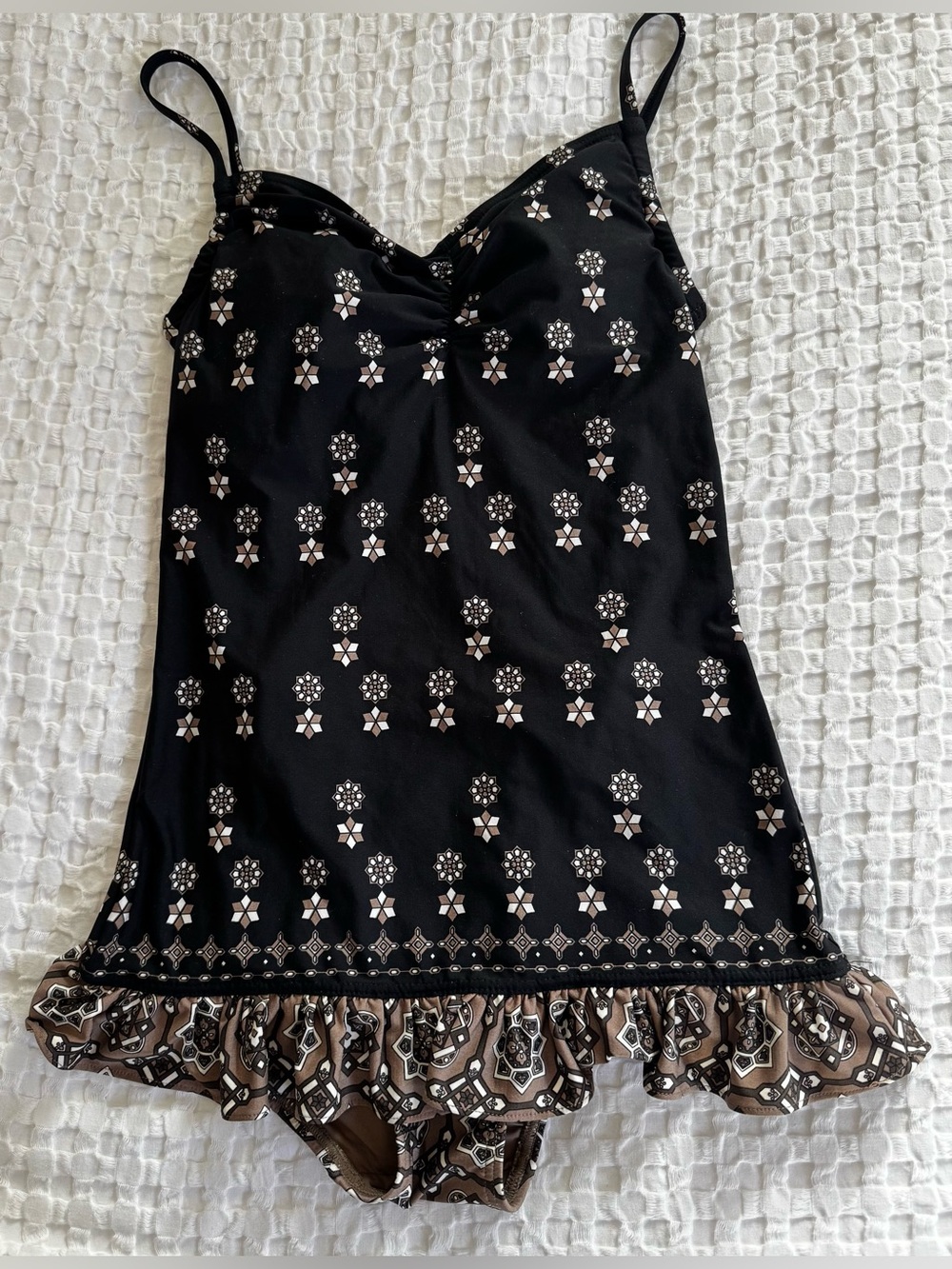 Juicy Couture Black  Geometric Print Swimdress  Ruffled Hem sz S Swimsuit